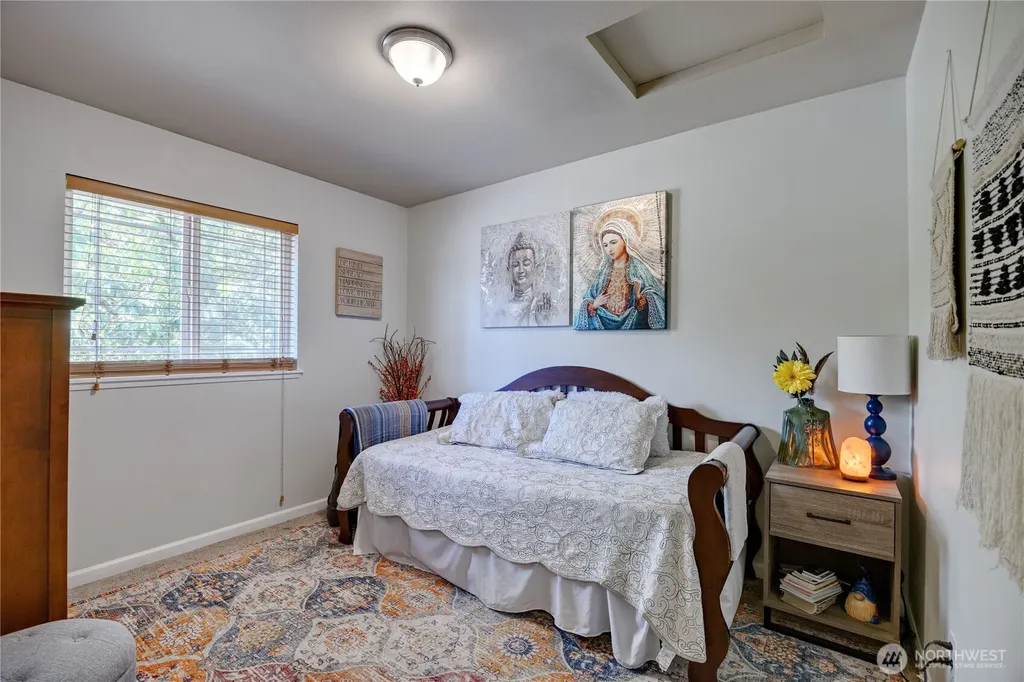 26202 Barrett Road NE Kingston WA 98346