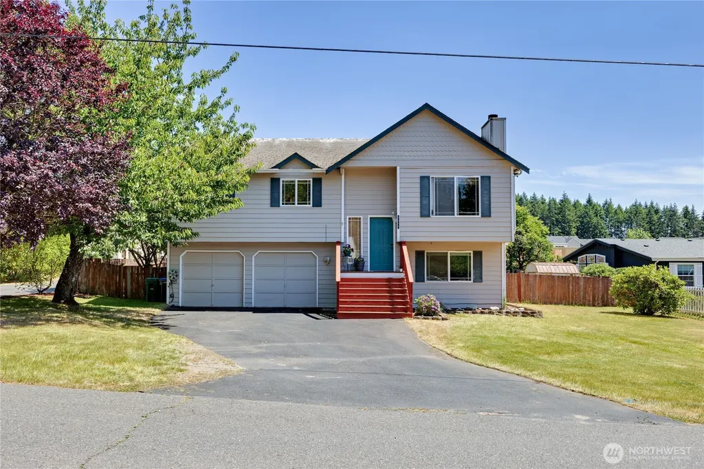 26202 Barrett Road NE Kingston WA 98346