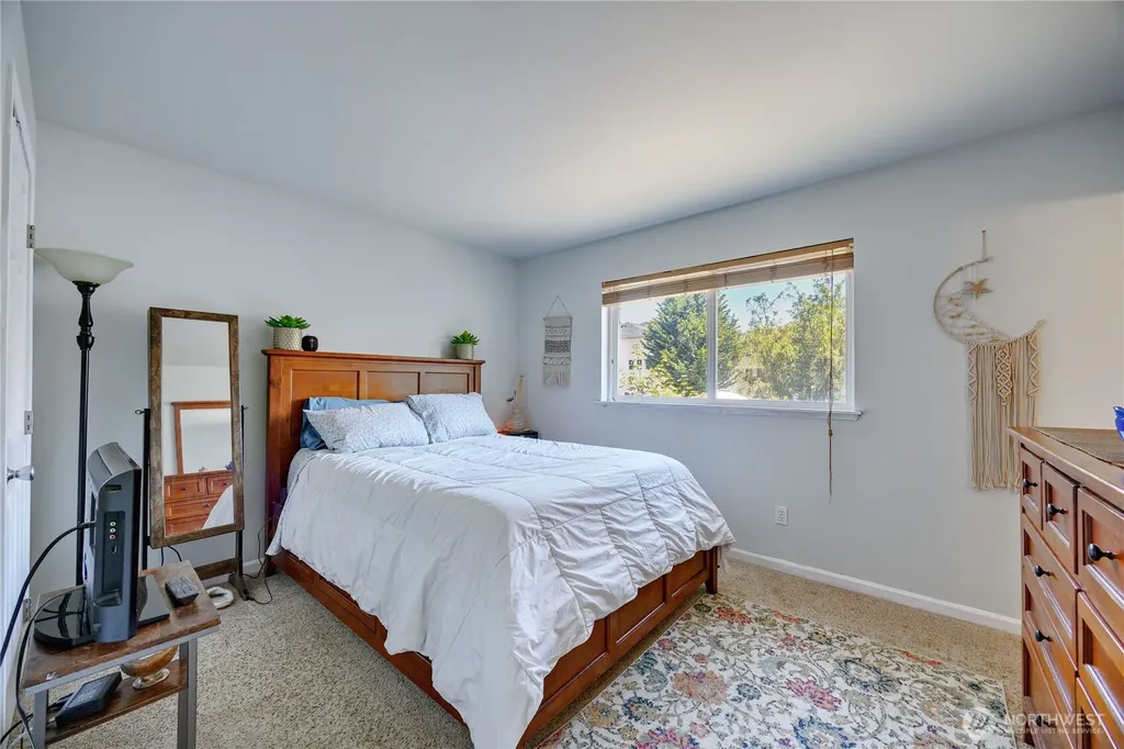 26202 Barrett Road NE Kingston WA 98346