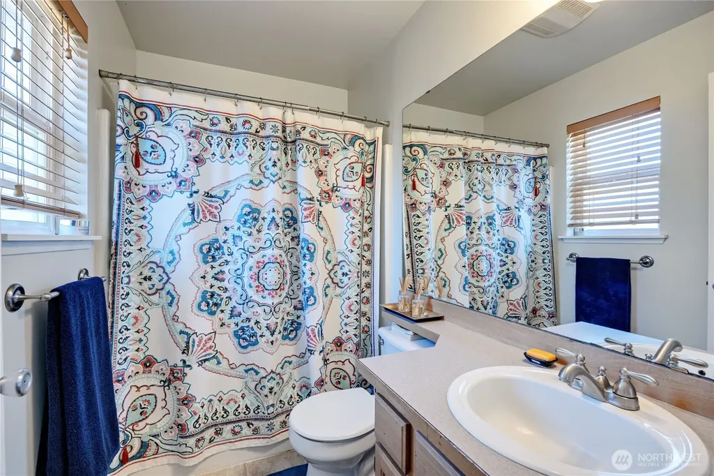 26202 Barrett Road NE Kingston WA 98346