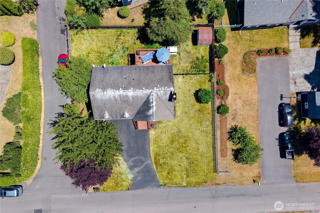 26202 Barrett Road NE Kingston WA 98346