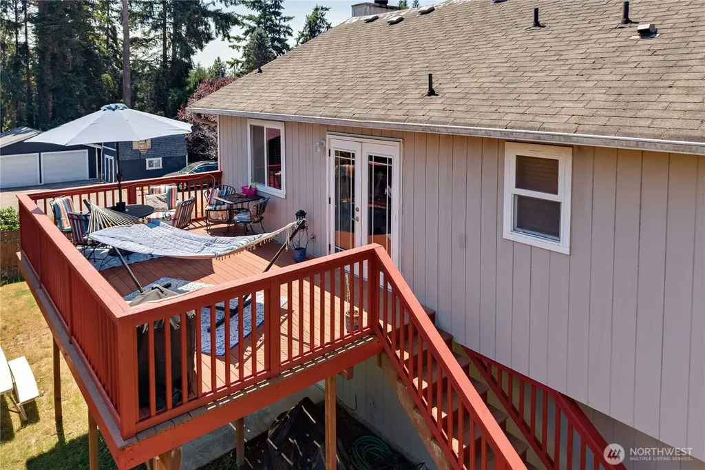 26202 Barrett Road NE Kingston WA 98346