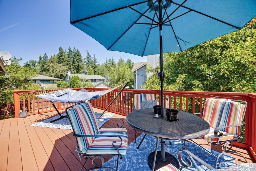 26202 Barrett Road NE Kingston WA 98346
