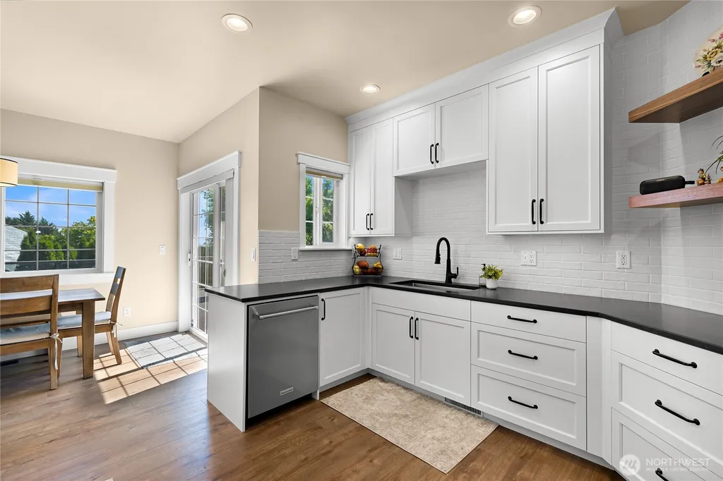 2561 Lakeridge Drive Ferndale WA 98248