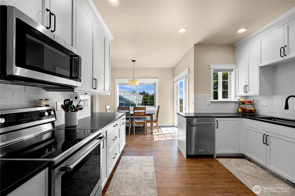 2561 Lakeridge Drive Ferndale WA 98248
