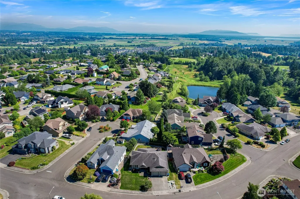 2561 Lakeridge Drive Ferndale WA 98248