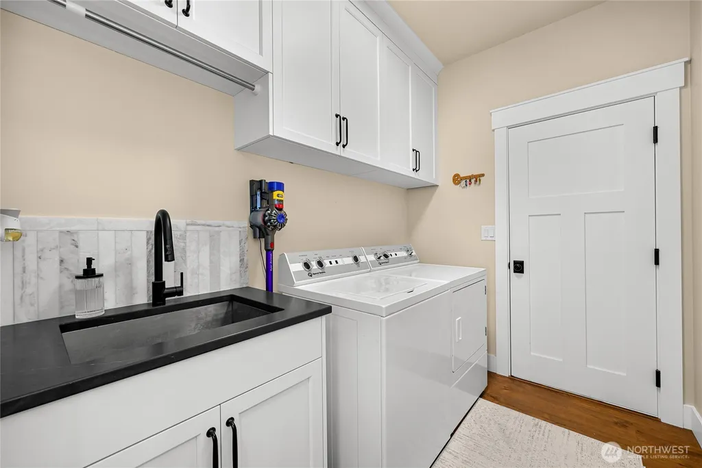 2561 Lakeridge Drive Ferndale WA 98248