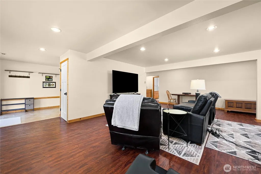 2561 Lakeridge Drive Ferndale WA 98248