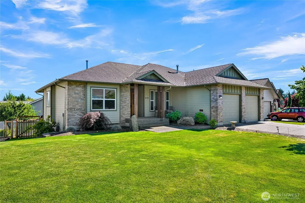 2561 Lakeridge Drive Ferndale WA 98248