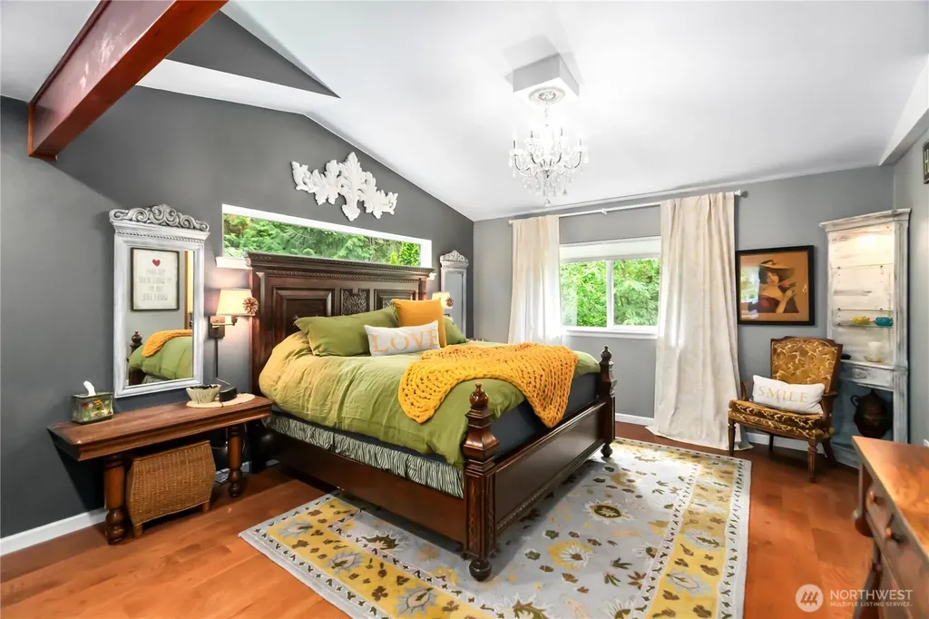 1863 Connery Lane E Port Orchard WA 98366