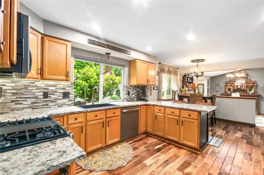 1863 Connery Lane E Port Orchard WA 98366