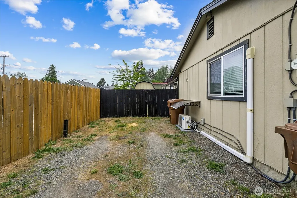 761 S 92nd Street Tacoma WA 98444