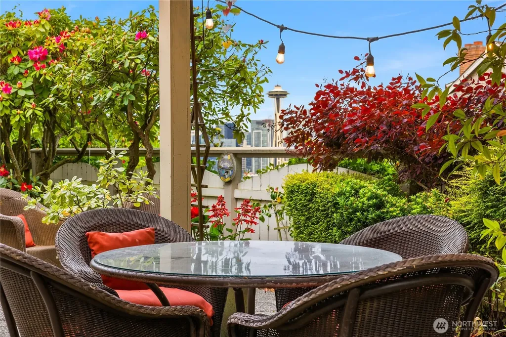 525 W Prospect Street Seattle WA 98119