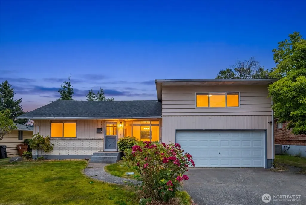 1633 S Geiger Tacoma WA 98465