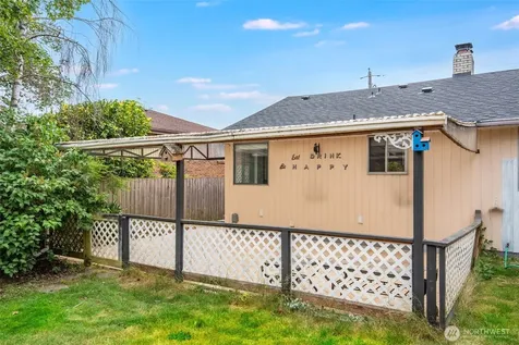 1633 S Geiger Tacoma WA 98465