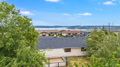 1633 S Geiger Tacoma WA 98465