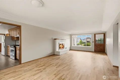 1633 S Geiger Tacoma WA 98465