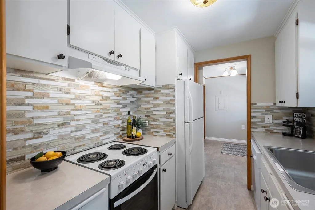 3741 SW 106th Street Seattle WA 98146