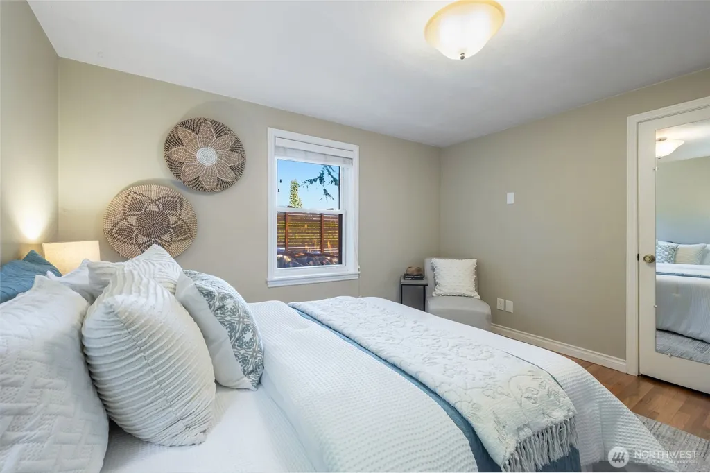 3741 SW 106th Street Seattle WA 98146