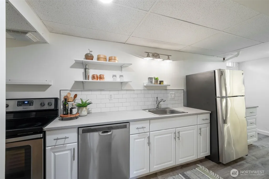 3741 SW 106th Street Seattle WA 98146