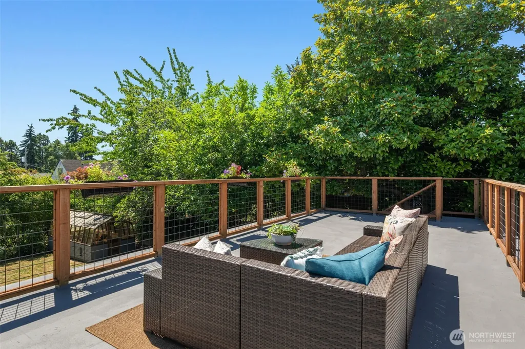 3741 SW 106th Street Seattle WA 98146