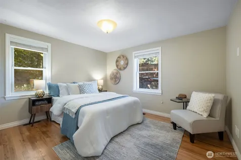 3741 SW 106th Street Seattle WA 98146
