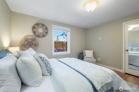 3741 SW 106th Street Seattle WA 98146