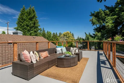 3741 SW 106th Street Seattle WA 98146