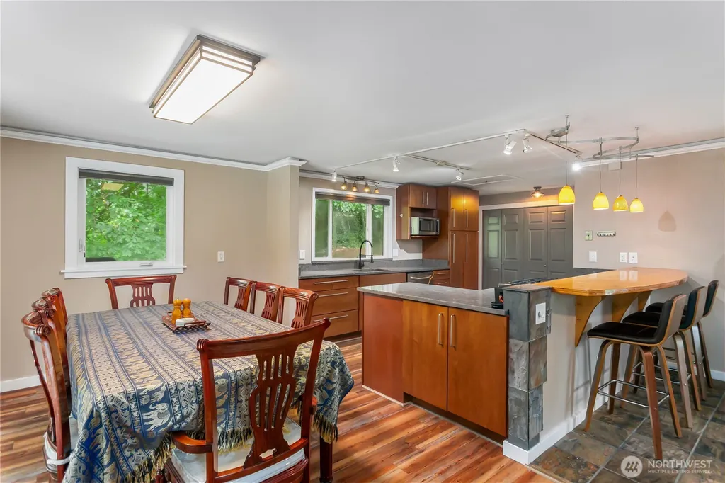 3202 19th Street Bremerton WA 98312
