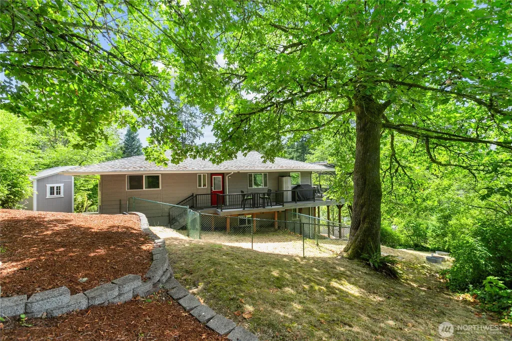 3202 19th Street Bremerton WA 98312
