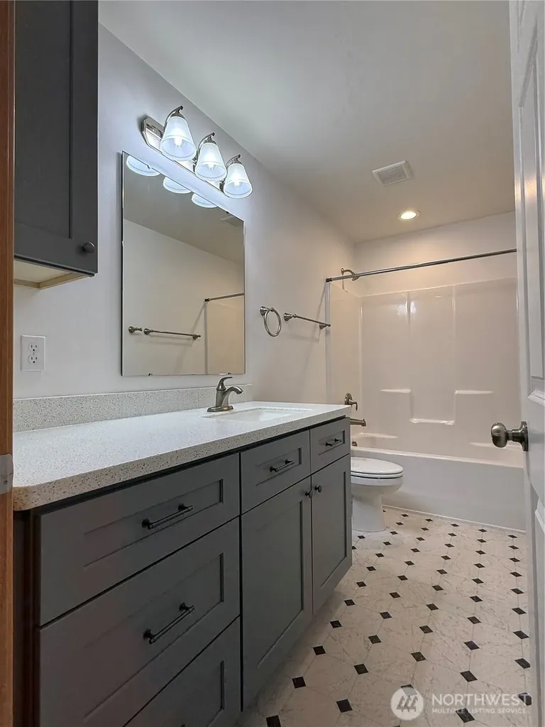 258 Parkside Loop Napavine WA 98532