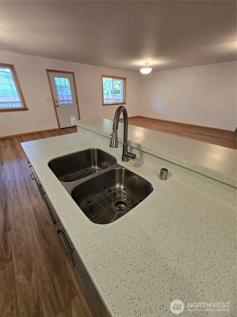258 Parkside Loop Napavine WA 98532