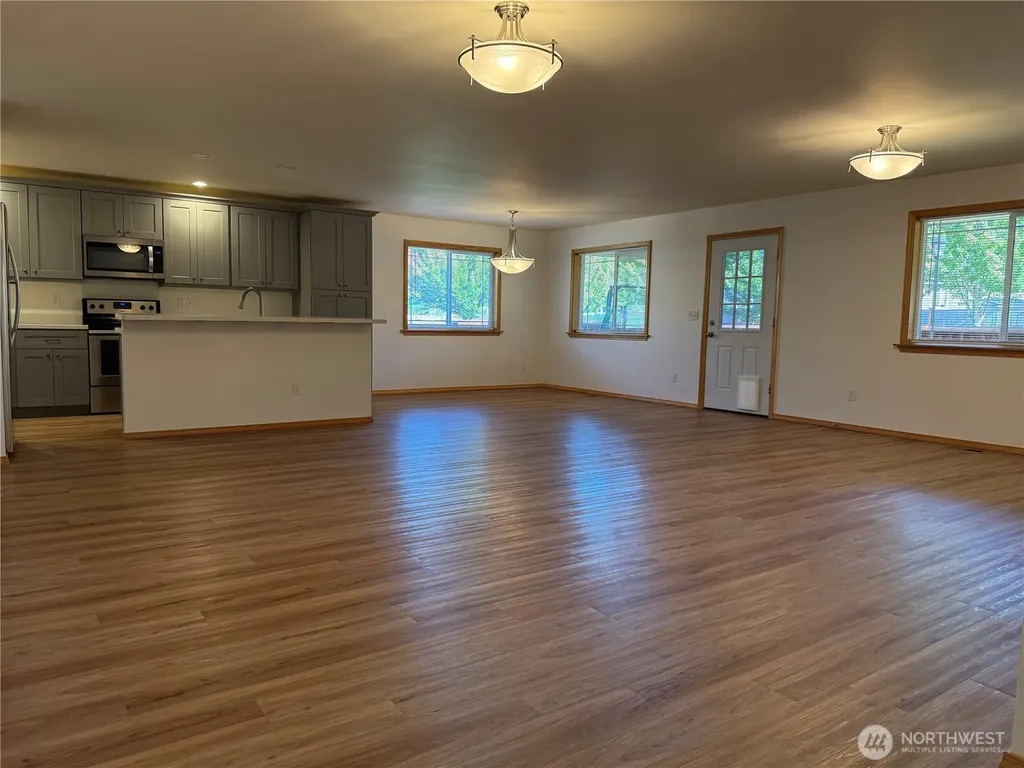 258 Parkside Loop Napavine WA 98532
