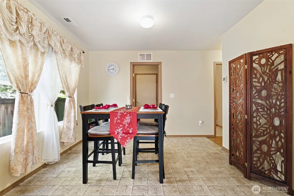 943 Candlestick Lane SW Olympia WA 98512