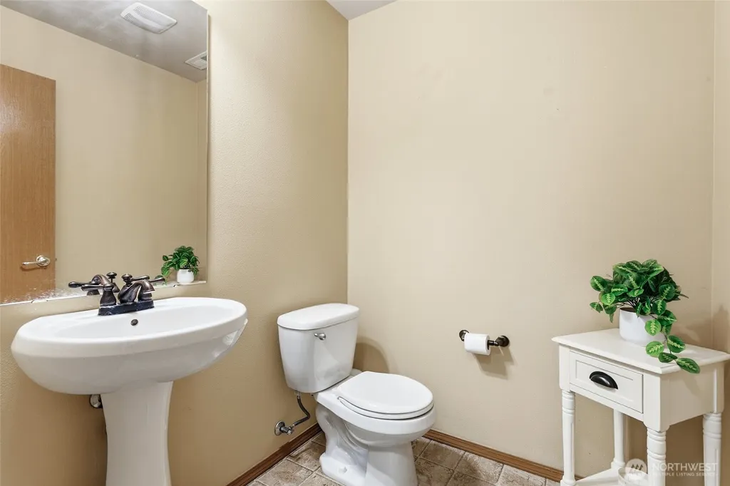 943 Candlestick Lane SW Olympia WA 98512