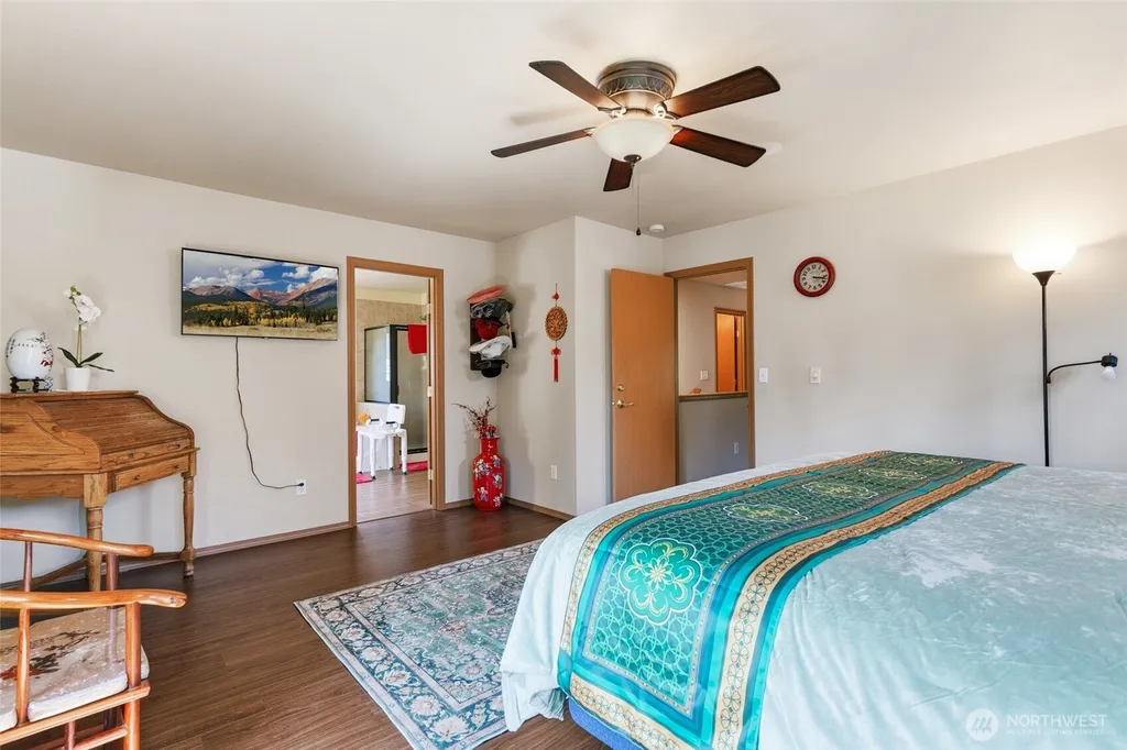 943 Candlestick Lane SW Olympia WA 98512