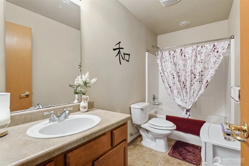 943 Candlestick Lane SW Olympia WA 98512