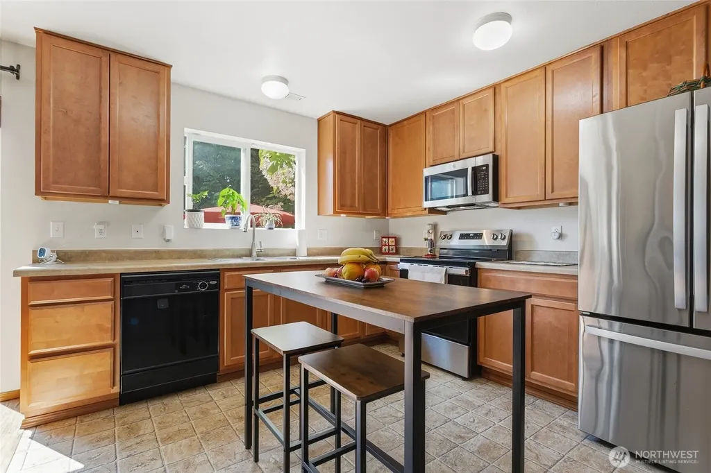 943 Candlestick Lane SW Olympia WA 98512