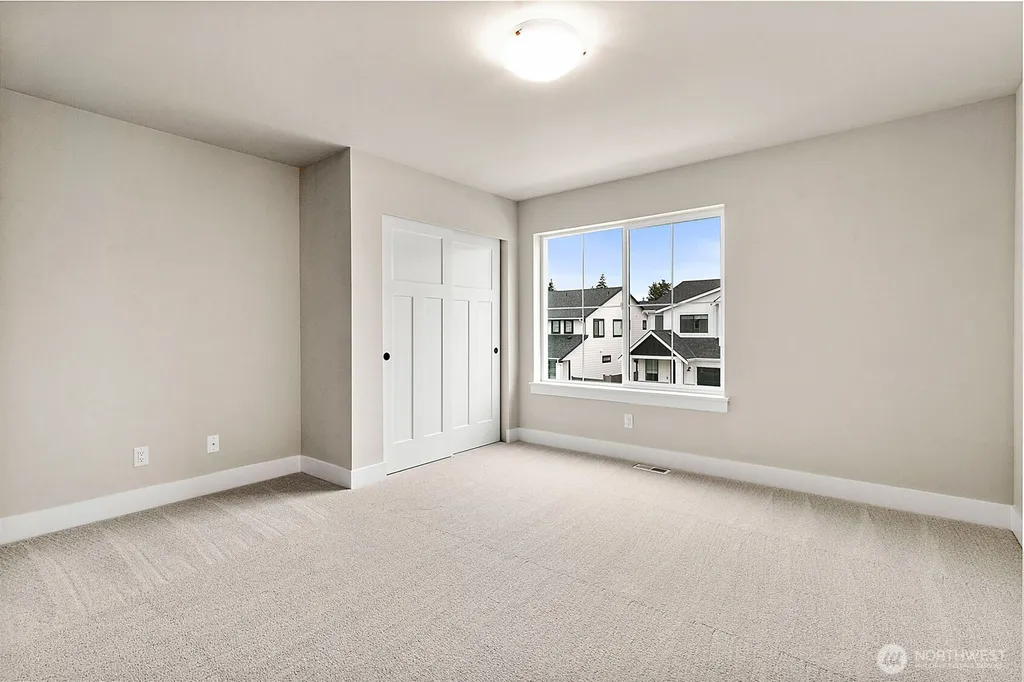 14223 SE 284th Place Kent WA 98042