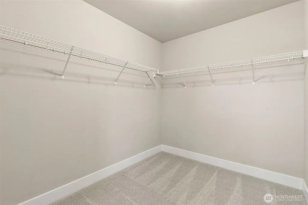 14223 SE 284th Place Kent WA 98042