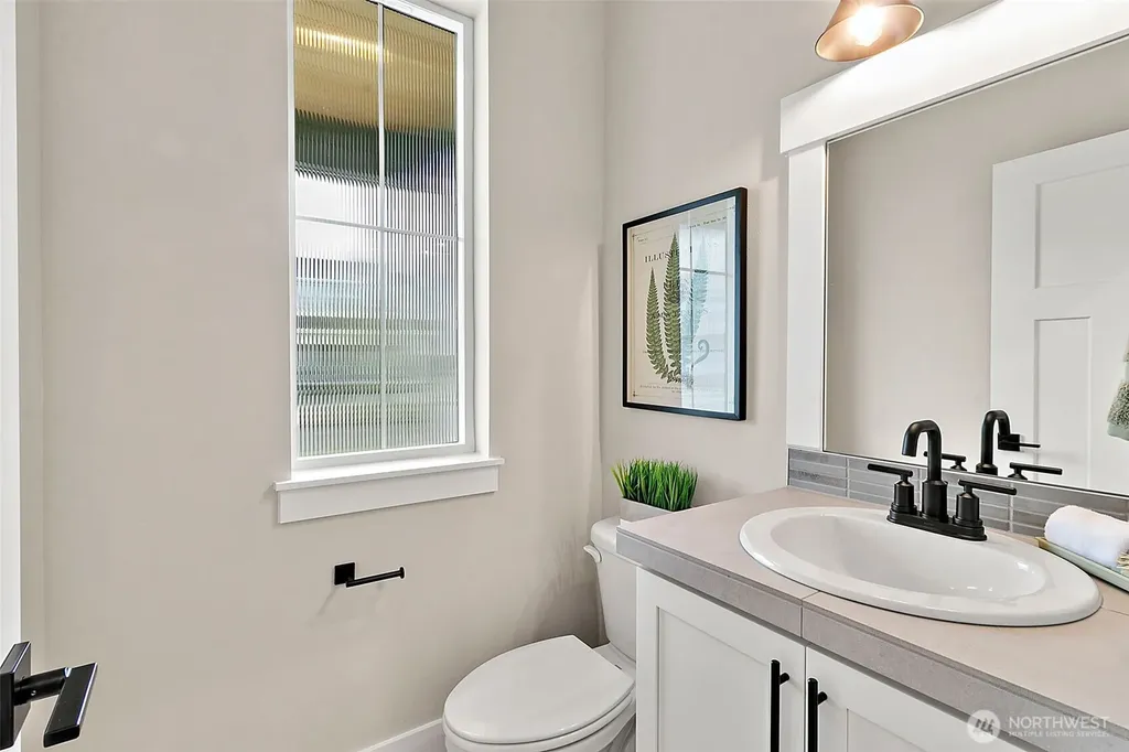 14223 SE 284th Place Kent WA 98042