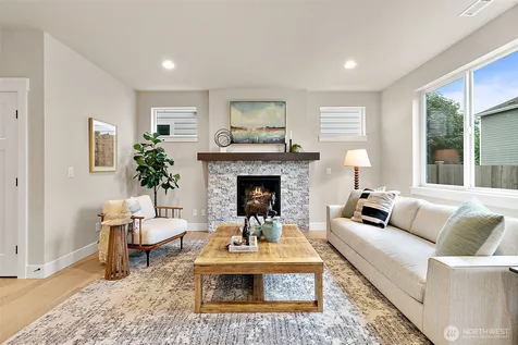 14223 SE 284th Place Kent WA 98042
