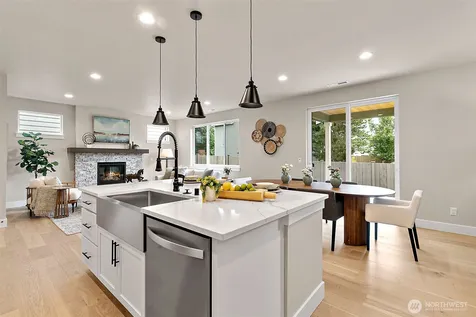 14223 SE 284th Place Kent WA 98042