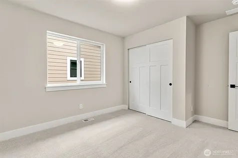 14223 SE 284th Place Kent WA 98042