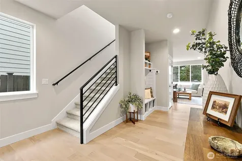 14223 SE 284th Place Kent WA 98042