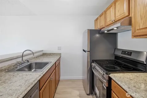 31003 14th Ave S Federal Way WA 98003