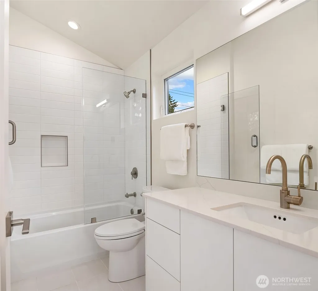 215 NE 123rd Street Seattle WA 98125