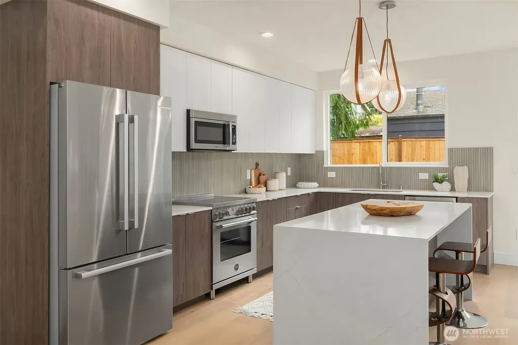 215 NE 123rd Street Seattle WA 98125