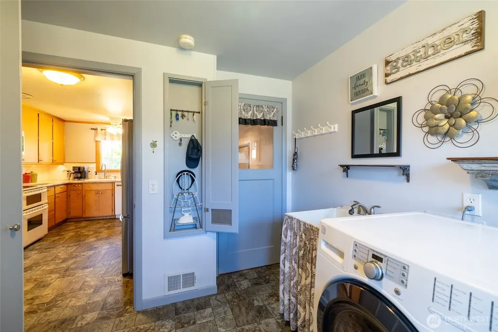 727 K Street Centralia WA 98531