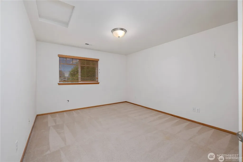 1136 Homestead Drive Burlington WA 98233